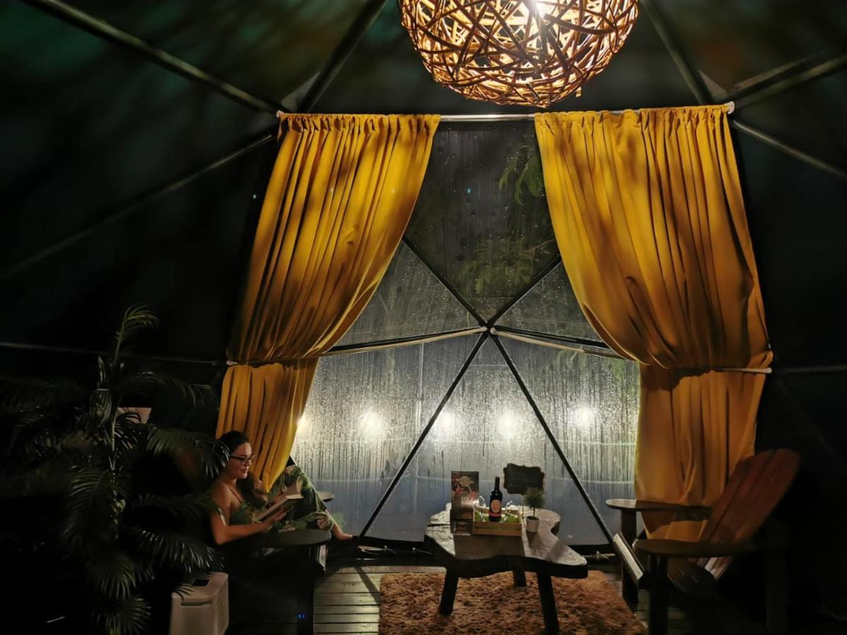 ホテル Momotus Glamping Florencia エクステリア 写真