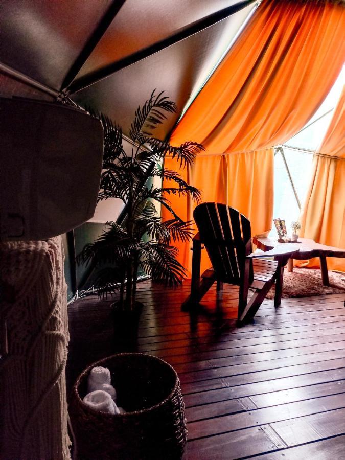 ホテル Momotus Glamping Florencia エクステリア 写真